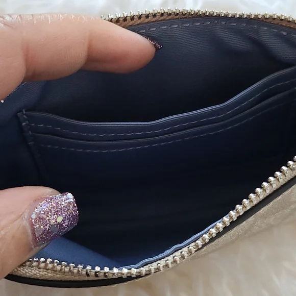 Coach wristlet - Picture 3 of 4